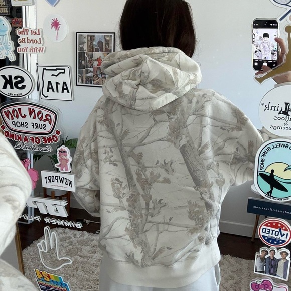 white and grey dairy boy camo woodland hoodie - Picture 5 of 8